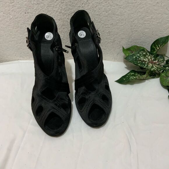 Givenchy Womens Side Zip Stiletto Peep Toe Satin Cut Out Sandals Black Size 40 - Picture 11 of 16